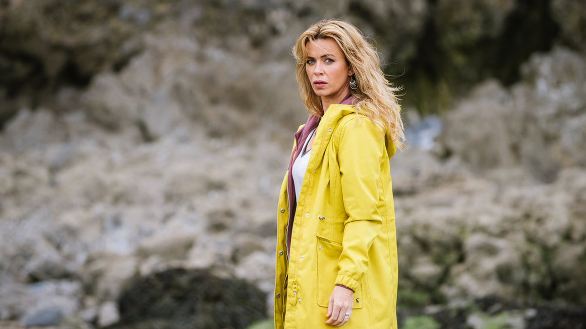 Keeping Faith episode 1 review The Dark Carnival